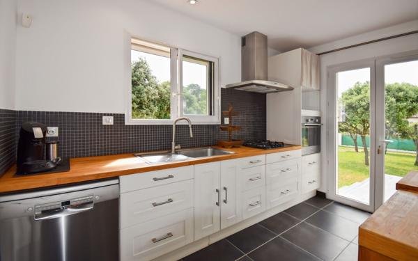 Maison à vendre    4 pièces •  Uzès