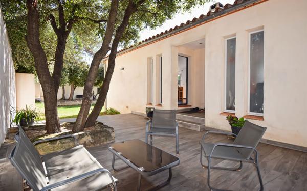 Maison à vendre    4 pièces •  Uzès
