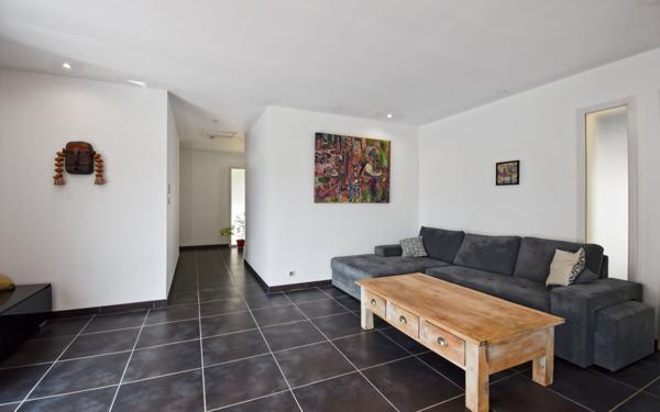 Maison à vendre    4 pièces •  Uzès