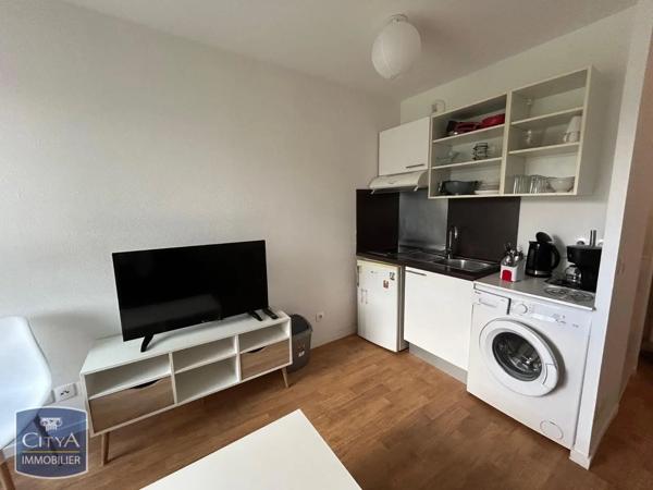 Appartement à louer 1 pièce 25.5m² Lucé (28110)