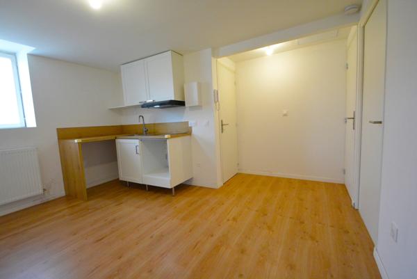 Dpt Nord (59), à louer DOUAI appartement T2 de 31 m²