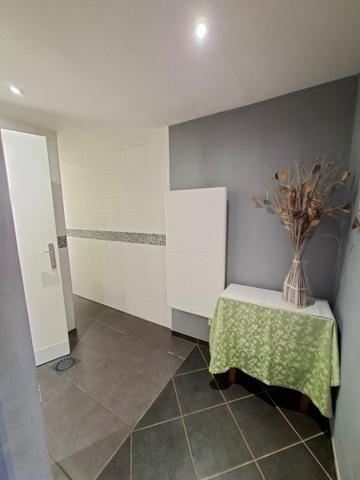 Local commercial à vendre 176 700 € Chambéry 78 m² DPE F
