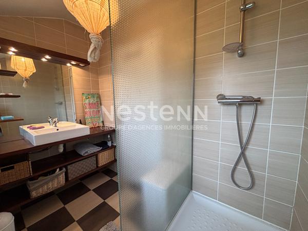 Maison 4 chambres avec 2000 m² de terrain et une piscine