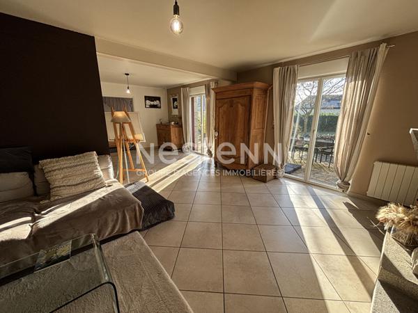 Maison 4 chambres avec 2000 m² de terrain et une piscine