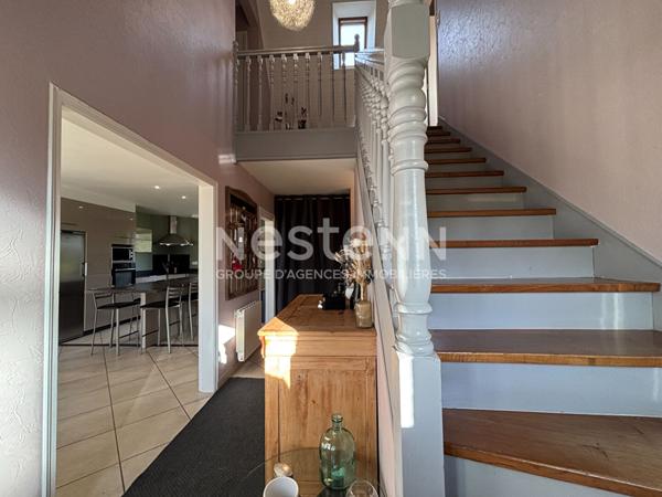 Maison 4 chambres avec 2000 m² de terrain et une piscine