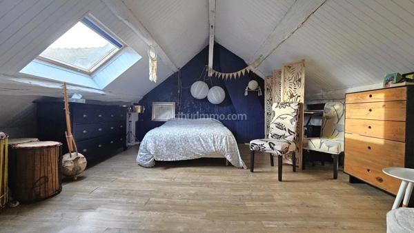 Vente                                                      Maison
                        
                     7 pièces                      205 m2                     à Montlhéry