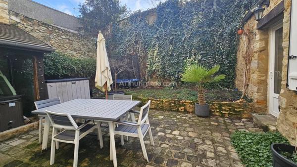 Vente                                                      Maison
                        
                     7 pièces                      205 m2                     à Montlhéry