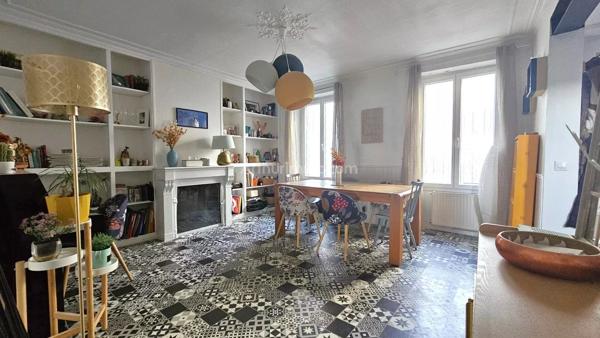 Vente                                                      Maison
                        
                     7 pièces                      205 m2                     à Montlhéry