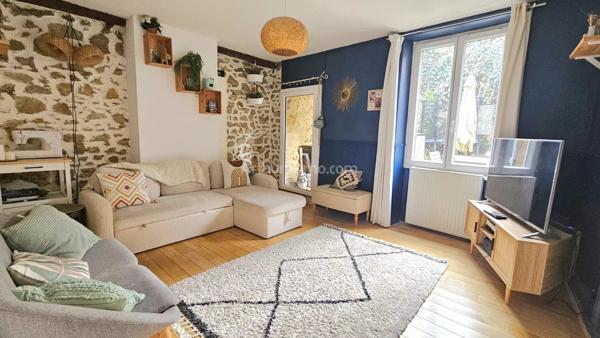 Vente                                                      Maison
                        
                     7 pièces                      205 m2                     à Montlhéry