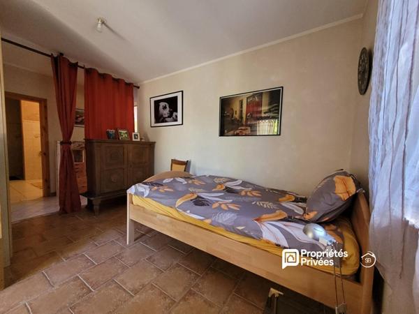 Lagorce - Maison de plain-pied avec logement indépendant - 339 000  HAI