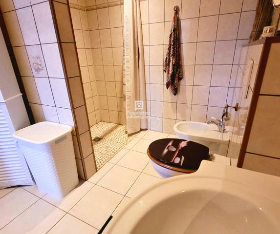 Lagorce - Maison de plain-pied avec logement indépendant - 339 000  HAI