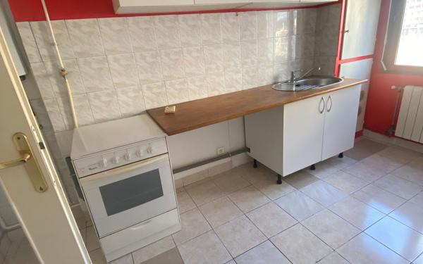 Appartement à louer    2 pièces • 77,80 m2 Échirolles