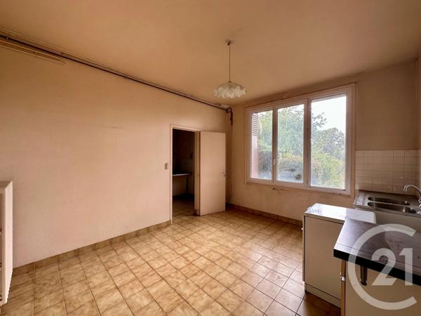 Maison à vendre  4 pièces - 92,26 m 2   COULOMMIERS  - 77