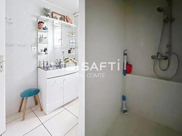 Maison récente , sans travaux à prévoir, avec piscine!!