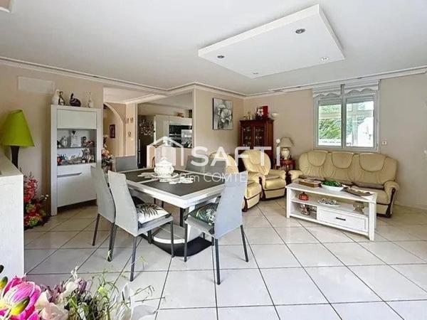 Maison récente , sans travaux à prévoir, avec piscine!!