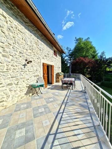 Maison à vendre 545 000 € Saint-Thibaud-de-Couz 7 p 197 m² DPE D
