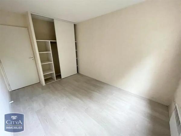 Appartement à louer 2 pièces 46.37m² Limoges (87000)