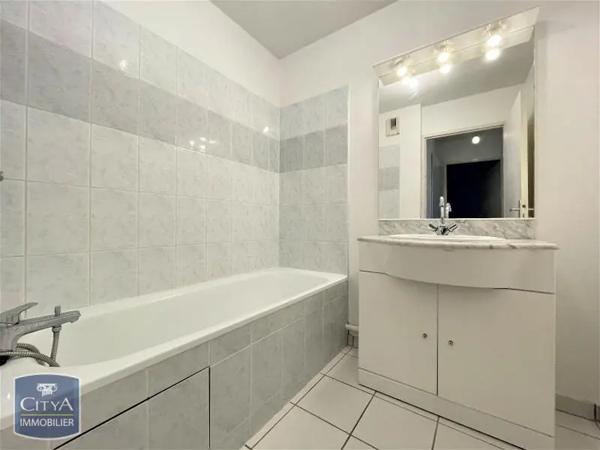 Appartement à louer 2 pièces 46.37m² Limoges (87000)