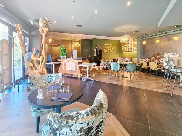 Commune du Var, restaurant de belle notoriété locale et une clientèle fidèle