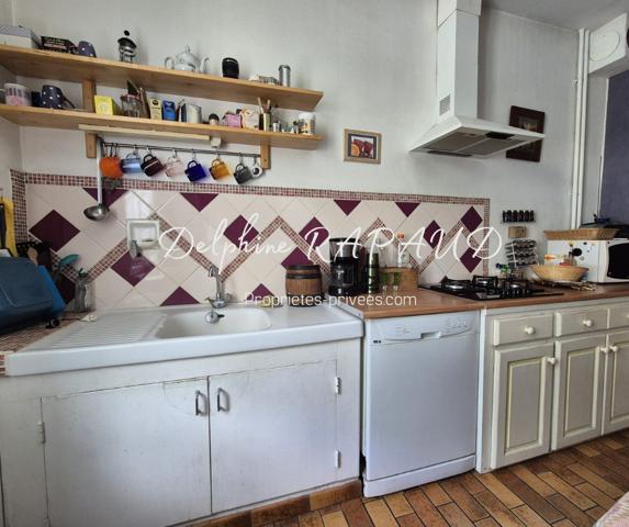 Charmante maison avec jardin bucolique en bord de rivière