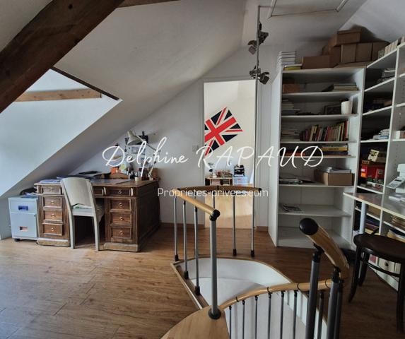 Charmante maison avec jardin bucolique en bord de rivière