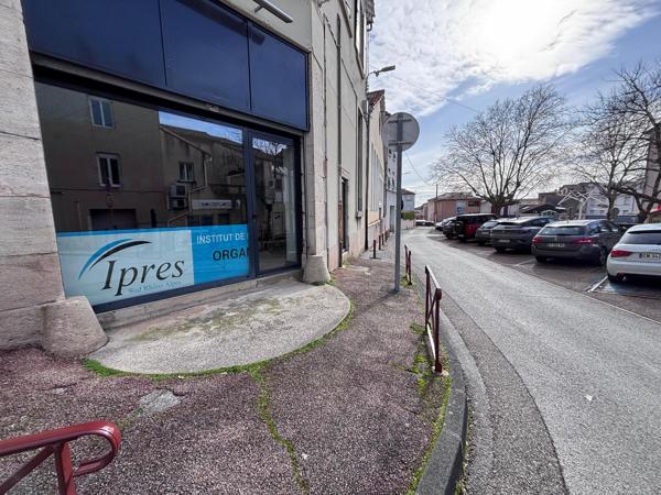 Local Commercial à louer à Aubenas