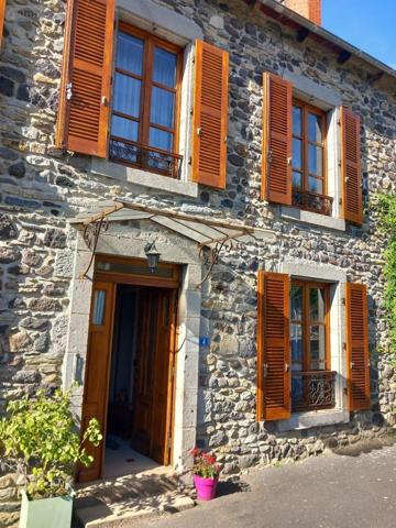 Maison à vendre à Peyrusse dans le Cantal (15170), ref : 2084