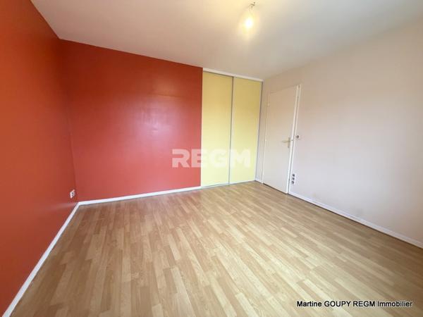 Saint-Cyr-en-Val (45590) Saint-Cyr-en-Val (45590) - Maison 154 m² carrez (158m²/sol) – 4 Chbrs – Piscine – T 709 m²