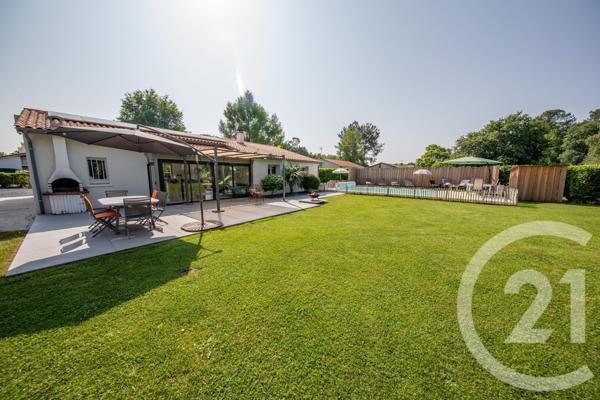 Maison à vendre  6 pièces - 112,92 m2 LE PIAN MEDOC - 33