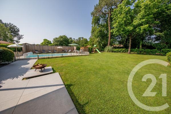 Maison à vendre  6 pièces - 112,92 m2 LE PIAN MEDOC - 33