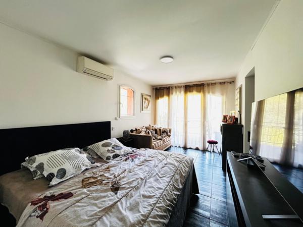 EXCLUSIVITÉ – Maison familiale 250 m² avec studio indépendant – Le Revest-les-Eaux