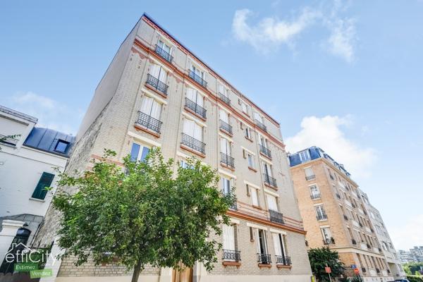 Appartement
         2 pièces
        - 40 m² Exclusivité 300 000 € *