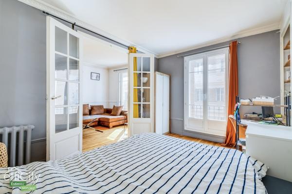 Appartement
         2 pièces
        - 40 m² Exclusivité 300 000 € *