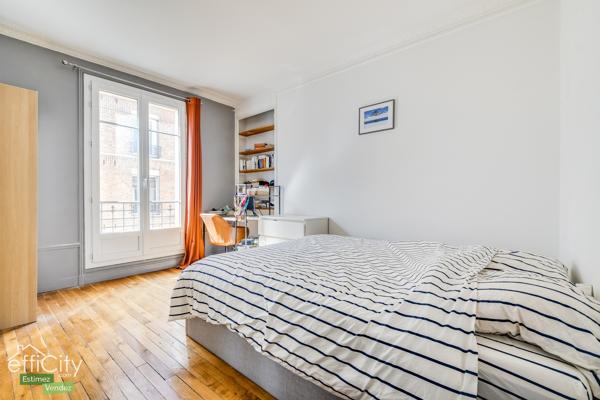 Appartement
         2 pièces
        - 40 m² Exclusivité 300 000 € *