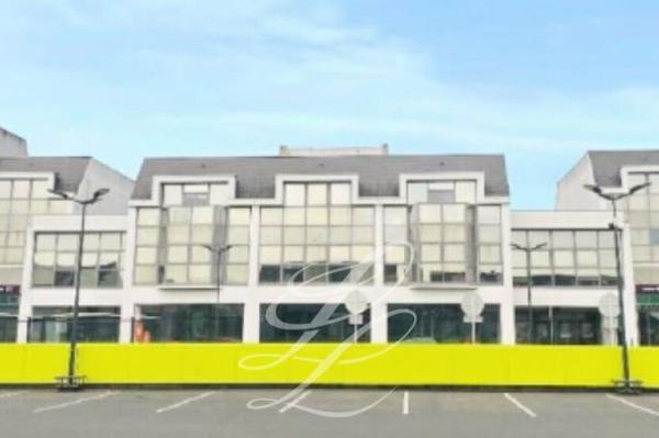 Location - BUREAUX 861 m 2