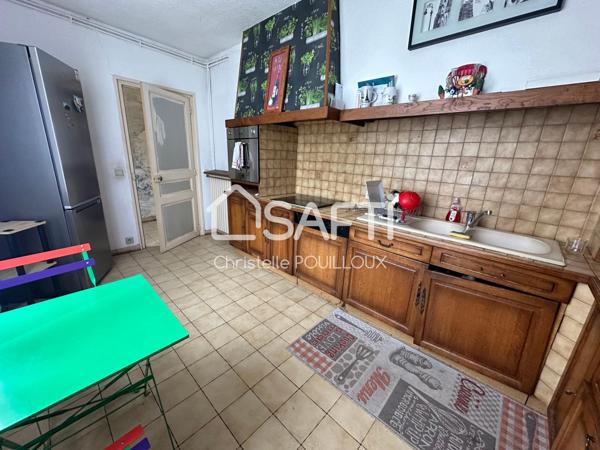 Maison de bourg, 3 chambres, 2 SDB, un garage