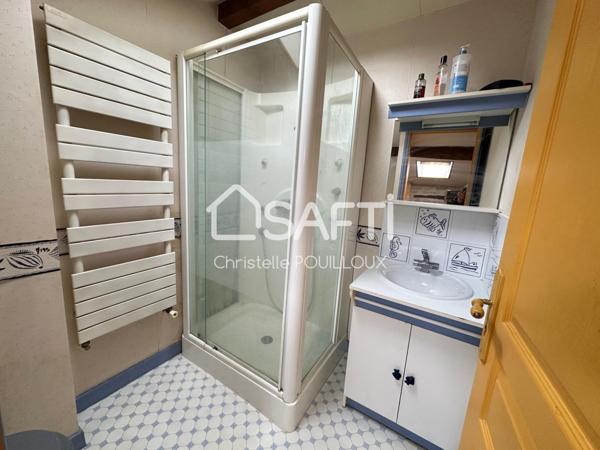 Maison de bourg, 3 chambres, 2 SDB, un garage