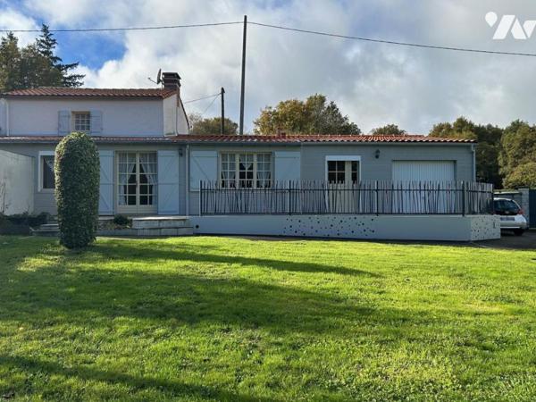 Legé en village maison rénovée avec jardin de 1038 m²