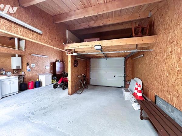 Legé en village maison rénovée avec jardin de 1038 m²