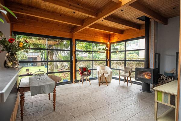 Maison de ville  avec garage et jardin