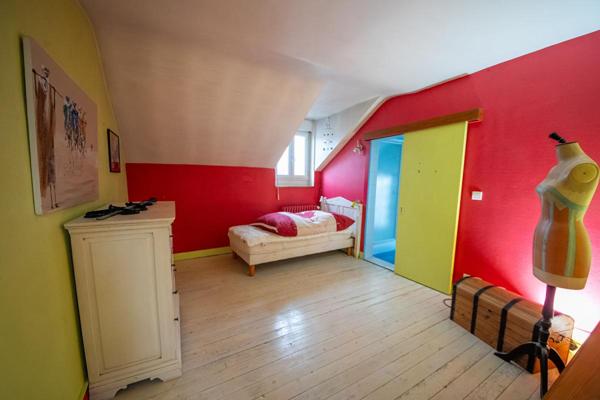 Maison de ville  avec garage et jardin