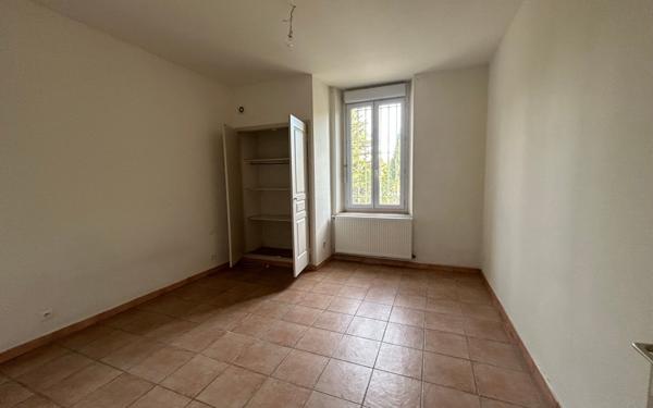 Appartement à louer    2 pièces •  Cavaillon