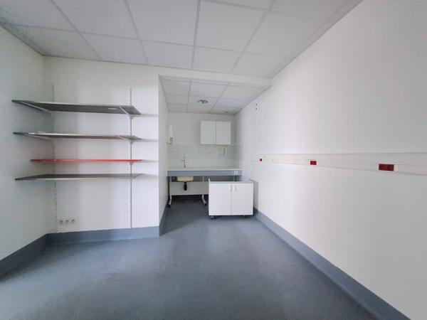 LOCAL COMMERCIAL - BUREAUX