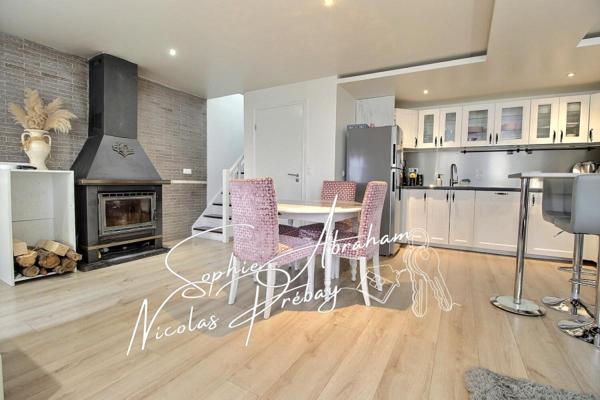 Ensemble de 2 habitations de type F3 avec terrasse et cour. Sans travaux !