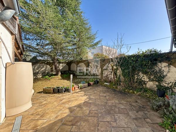 Maison familiale, beau jardin