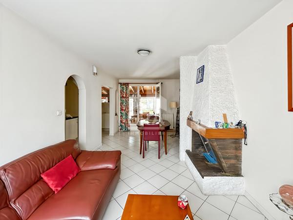 Maison familiale, beau jardin