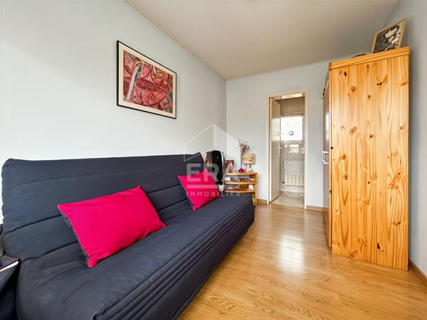 Maison familiale, beau jardin