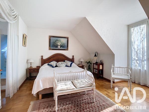 Maison à vendre 6 pièces 130 m² Chevry-Cossigny