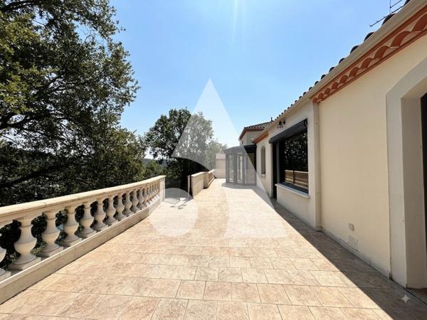 Maison 6 pièces 248 m2