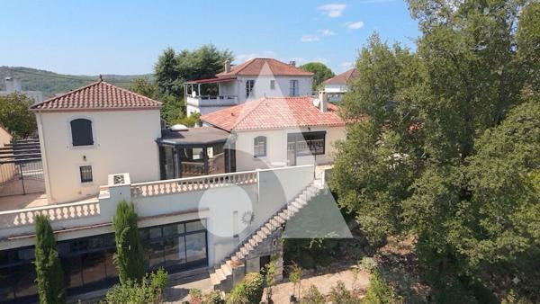 Maison 6 pièces 248 m2